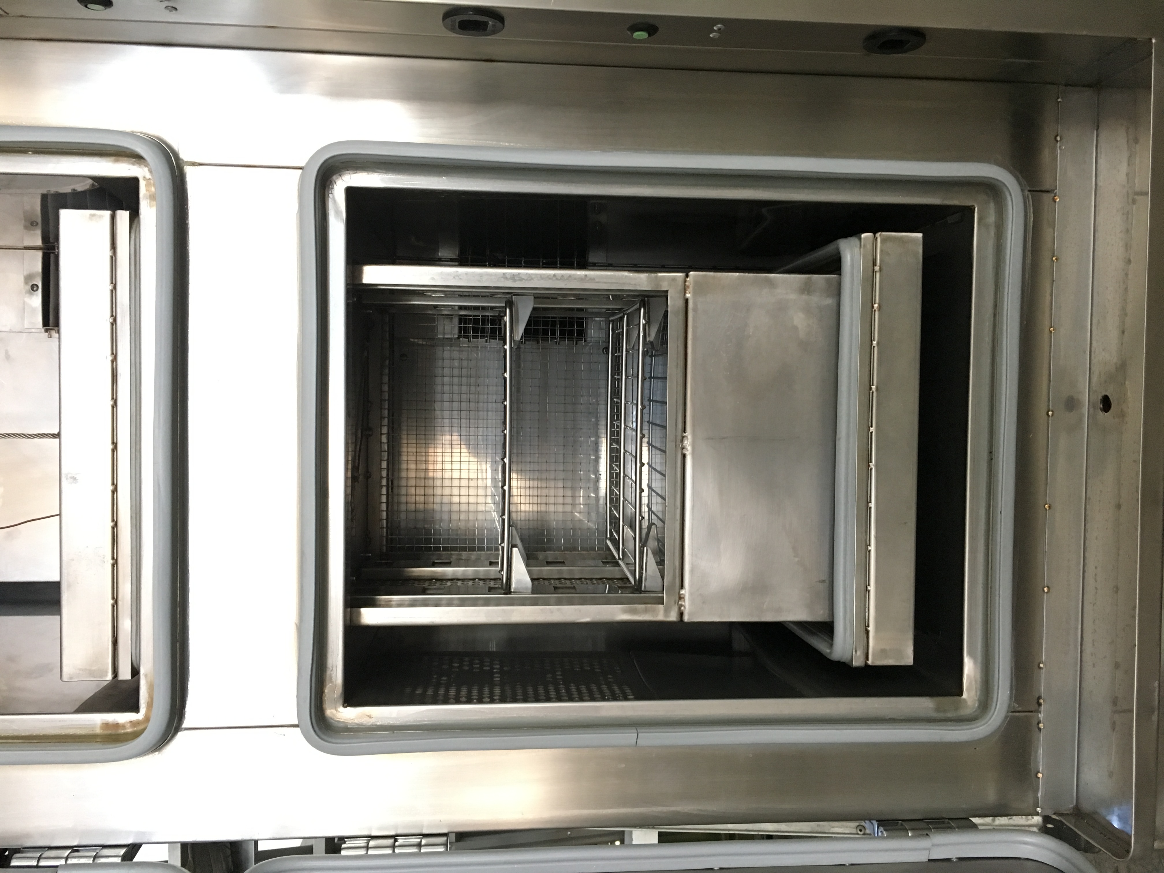 高低温冲击试验箱的制冷