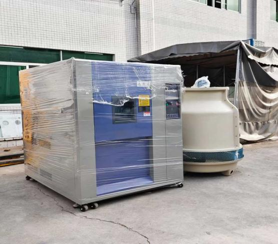 150L冷热冲击箱送货深圳客户公司